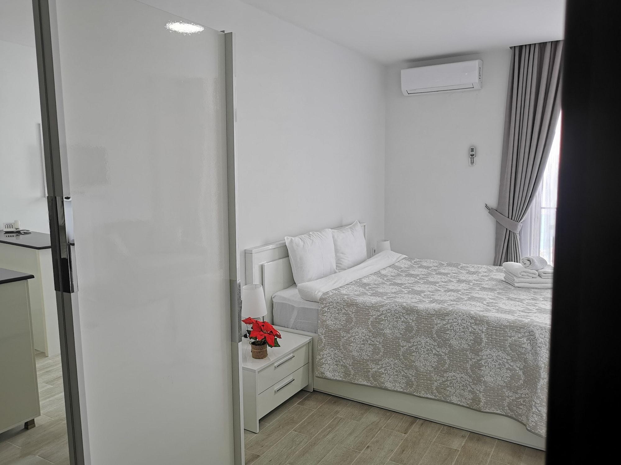 Aqua Batumi Hotel & Apartments Esterno foto